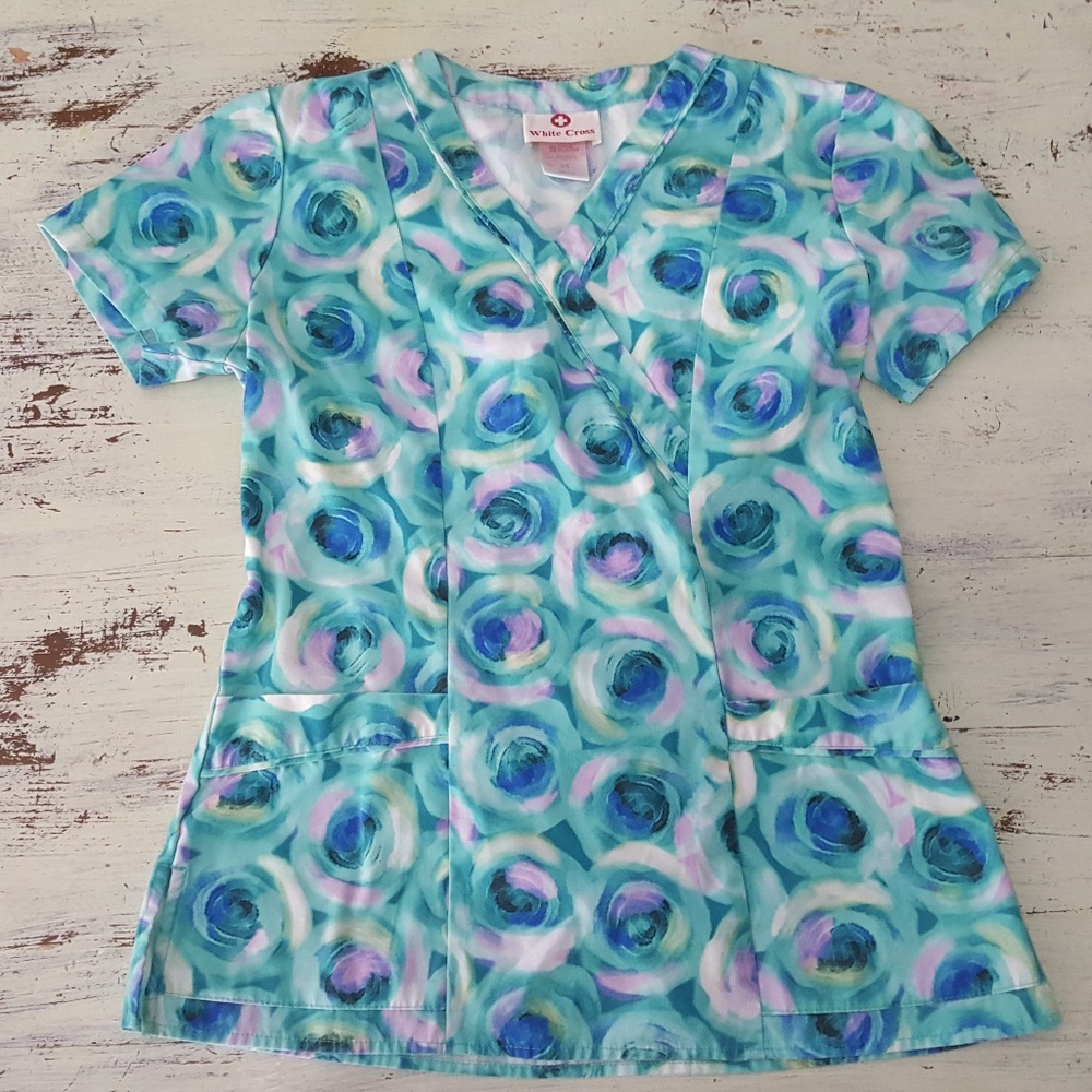 Psychedelic Pastel White Cross Scrub Top XS